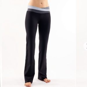 Lululemon Astro Black/Grey Combo Full-On Luon Boot Cut Yoga Pant